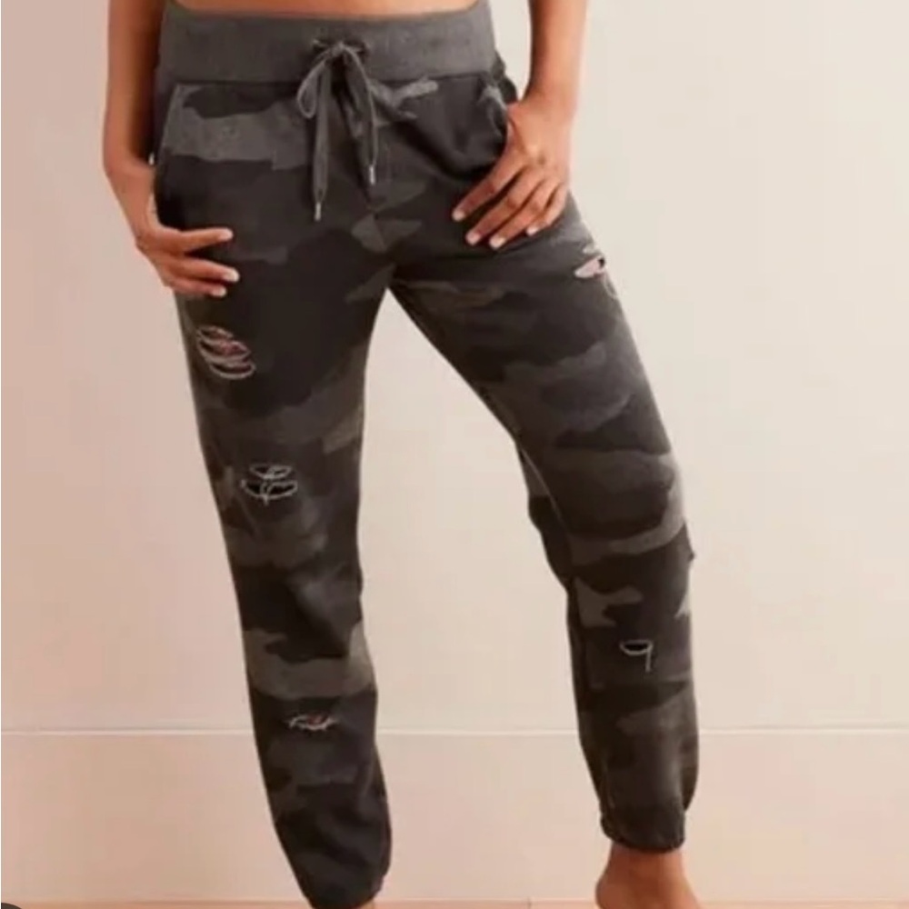 Aeri Camo Distressed Joggers